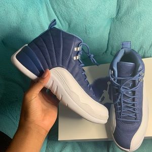 Jordan 12 indigo size 9.5